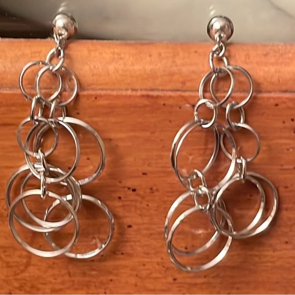 Chic Silver 80’s Style Multi-Hoop Earrings - Picture 5 of 6
